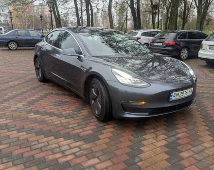 Серый Тесла Модель 3, объемом двигателя 0 л и пробегом 117 тыс. км за 18950 $, фото 2 на Automoto.ua