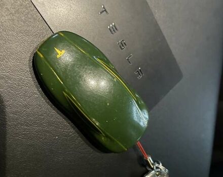 Серый Тесла Модель 3, объемом двигателя 0 л и пробегом 64 тыс. км за 17900 $, фото 20 на Automoto.ua