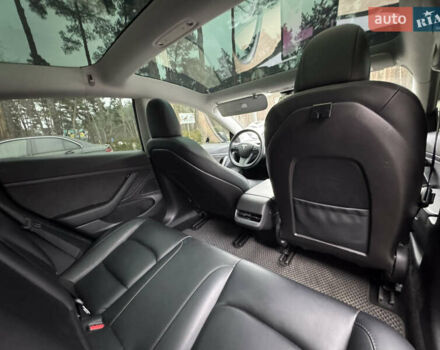 Серый Тесла Модель 3, объемом двигателя 0 л и пробегом 62 тыс. км за 17500 $, фото 27 на Automoto.ua