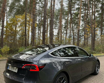 Серый Тесла Модель 3, объемом двигателя 0 л и пробегом 108 тыс. км за 18800 $, фото 3 на Automoto.ua