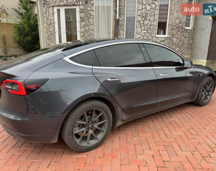 Серый Тесла Модель 3, объемом двигателя 0 л и пробегом 126 тыс. км за 14500 $, фото 2 на Automoto.ua