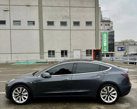 Серый Тесла Модель 3, объемом двигателя 0 л и пробегом 63 тыс. км за 20500 $, фото 10 на Automoto.ua