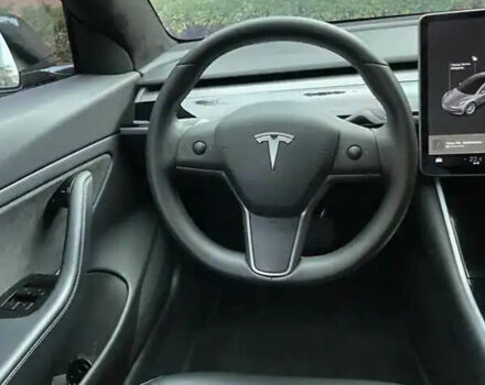 Серый Тесла Модель 3, объемом двигателя 0 л и пробегом 90 тыс. км за 27800 $, фото 19 на Automoto.ua