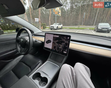 Серый Тесла Модель 3, объемом двигателя 0 л и пробегом 62 тыс. км за 17500 $, фото 23 на Automoto.ua