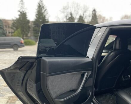 Серый Тесла Модель 3, объемом двигателя 0 л и пробегом 119 тыс. км за 18500 $, фото 10 на Automoto.ua