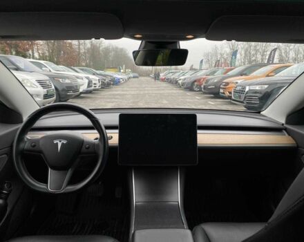 Серый Тесла Модель 3, объемом двигателя 0 л и пробегом 158 тыс. км за 20490 $, фото 23 на Automoto.ua