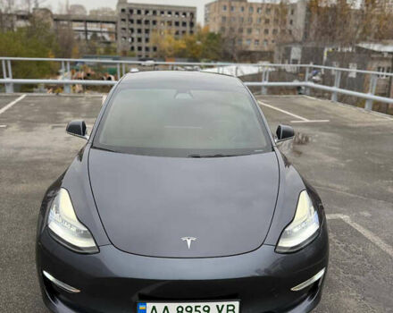 Серый Тесла Модель 3, объемом двигателя 0 л и пробегом 63 тыс. км за 20500 $, фото 6 на Automoto.ua