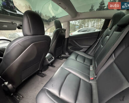 Серый Тесла Модель 3, объемом двигателя 0 л и пробегом 62 тыс. км за 17500 $, фото 30 на Automoto.ua