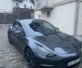 Серый Тесла Модель 3, объемом двигателя 0 л и пробегом 100 тыс. км за 16500 $, фото 1 на Automoto.ua