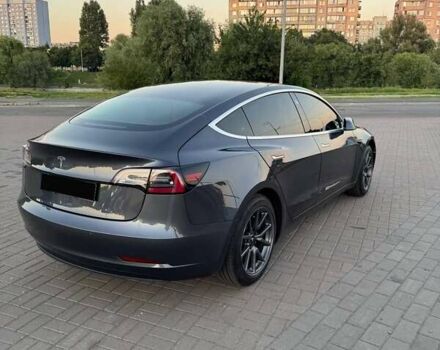 Серый Тесла Модель 3, объемом двигателя 0 л и пробегом 120 тыс. км за 15700 $, фото 5 на Automoto.ua