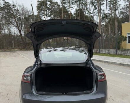 Серый Тесла Модель 3, объемом двигателя 0 л и пробегом 135 тыс. км за 16999 $, фото 55 на Automoto.ua