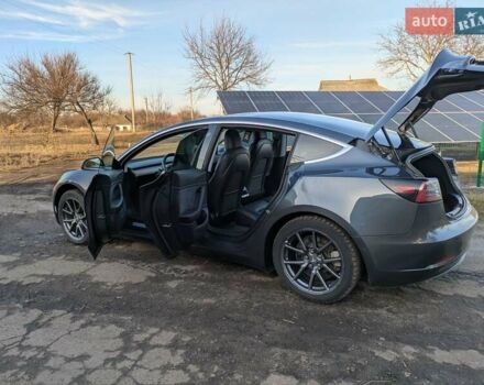 Серый Тесла Модель 3, объемом двигателя 0 л и пробегом 145 тыс. км за 17000 $, фото 12 на Automoto.ua