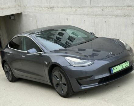 Тесла Модель 3 2019 в Тернополе на Automoto.ua Серый Тесла Модель 3, объемом двигателя 0 л и пробегом 125 тыс. км за 19900 $, фото 2 на Automoto.ua