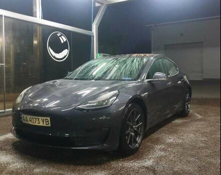 Сірий Тесла Модель 3, об'ємом двигуна 0 л та пробігом 60 тис. км за 19000 $, фото 4 на Automoto.ua
