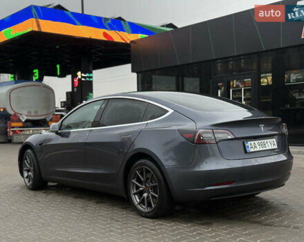 Серый Тесла Модель 3, объемом двигателя 0 л и пробегом 86 тыс. км за 17000 $, фото 2 на Automoto.ua