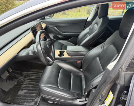 Сірий Тесла Модель 3, об'ємом двигуна 0 л та пробігом 209 тис. км за 17000 $, фото 16 на Automoto.ua