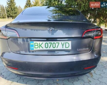 Сірий Тесла Модель 3, об'ємом двигуна 0 л та пробігом 199 тис. км за 17700 $, фото 11 на Automoto.ua