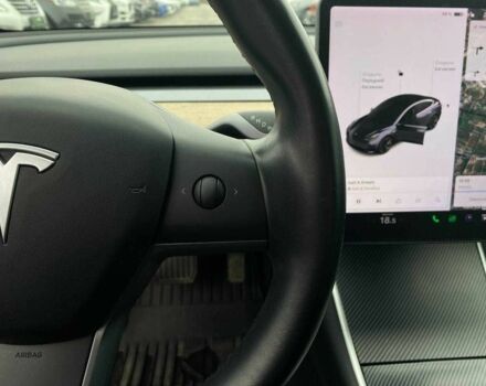 Серый Тесла Модель 3, объемом двигателя 0 л и пробегом 158 тыс. км за 20490 $, фото 17 на Automoto.ua