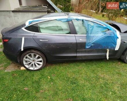 Серый Тесла Модель 3, объемом двигателя 0 л и пробегом 105 тыс. км за 8750 $, фото 2 на Automoto.ua