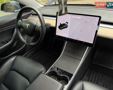 Серый Тесла Модель 3, объемом двигателя 0 л и пробегом 108 тыс. км за 18800 $, фото 12 на Automoto.ua