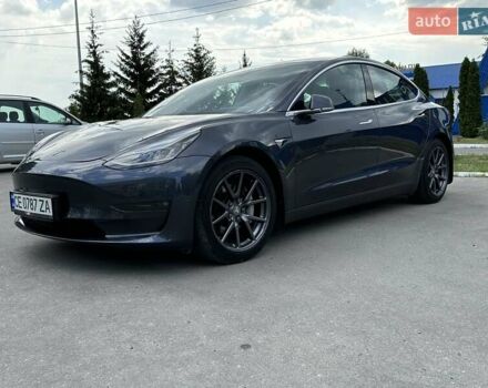 Серый Тесла Модель 3, объемом двигателя 0 л и пробегом 48 тыс. км за 32500 $, фото 1 на Automoto.ua