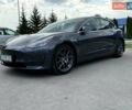 Серый Тесла Модель 3, объемом двигателя 0 л и пробегом 48 тыс. км за 32500 $, фото 1 на Automoto.ua