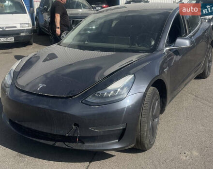 Серый Тесла Модель 3, объемом двигателя 0 л и пробегом 135 тыс. км за 9900 $, фото 1 на Automoto.ua
