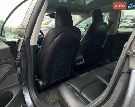 Серый Тесла Модель 3, объемом двигателя 0 л и пробегом 158 тыс. км за 20490 $, фото 24 на Automoto.ua