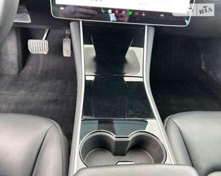 Сірий Тесла Модель 3, об'ємом двигуна 0 л та пробігом 85 тис. км за 24850 $, фото 15 на Automoto.ua