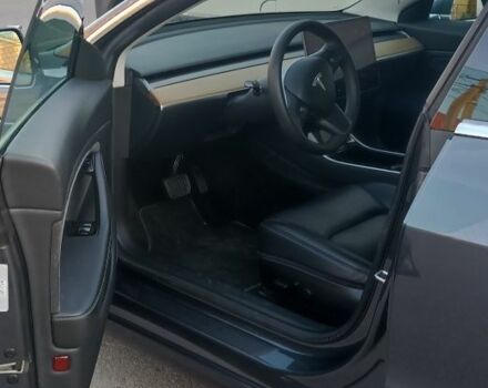 Серый Тесла Модель 3, объемом двигателя 0 л и пробегом 197 тыс. км за 15999 $, фото 6 на Automoto.ua