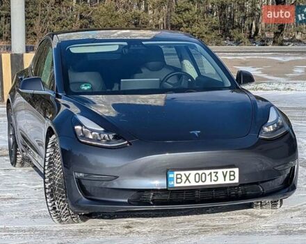 Серый Тесла Модель 3, объемом двигателя 0 л и пробегом 118 тыс. км за 16799 $, фото 1 на Automoto.ua
