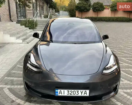 Серый Тесла Модель 3, объемом двигателя 0 л и пробегом 90 тыс. км за 27800 $, фото 13 на Automoto.ua
