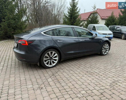 Сірий Тесла Модель 3, об'ємом двигуна 0 л та пробігом 209 тис. км за 17000 $, фото 10 на Automoto.ua