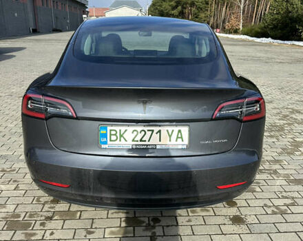 Сірий Тесла Модель 3, об'ємом двигуна 0 л та пробігом 90 тис. км за 21900 $, фото 15 на Automoto.ua