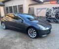 Серый Тесла Модель 3, объемом двигателя 0 л и пробегом 180 тыс. км за 18500 $, фото 6 на Automoto.ua