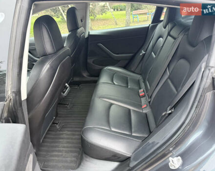 Сірий Тесла Модель 3, об'ємом двигуна 0 л та пробігом 209 тис. км за 17000 $, фото 18 на Automoto.ua