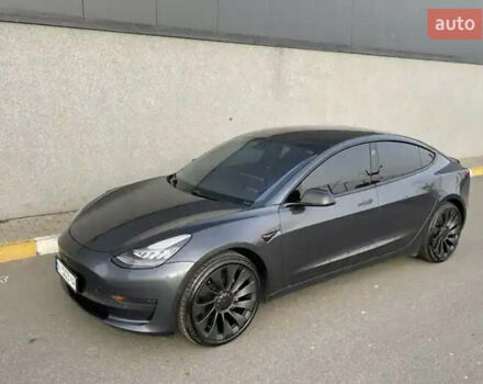 Серый Тесла Модель 3, объемом двигателя 0 л и пробегом 90 тыс. км за 27800 $, фото 7 на Automoto.ua