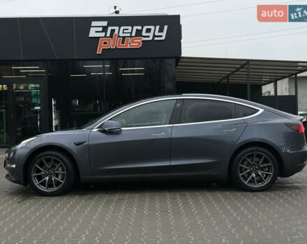 Серый Тесла Модель 3, объемом двигателя 0 л и пробегом 86 тыс. км за 17000 $, фото 1 на Automoto.ua