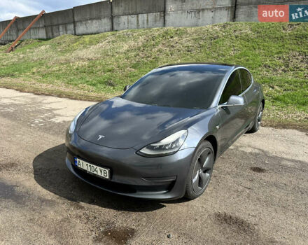Серый Тесла Модель 3, объемом двигателя 0 л и пробегом 130 тыс. км за 15200 $, фото 3 на Automoto.ua