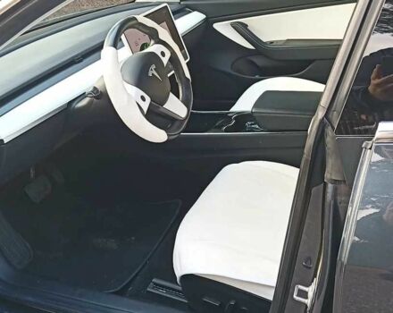 Тесла Модель 3 2019 у Києві на Automoto.ua Сірий Тесла Модель 3, об'ємом двигуна 0 л та пробігом 69 тис. км за 12850 $, фото 7 на Automoto.ua