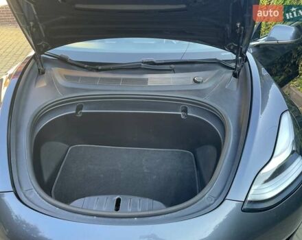 Сірий Тесла Модель 3, об'ємом двигуна 0 л та пробігом 167 тис. км за 15500 $, фото 7 на Automoto.ua