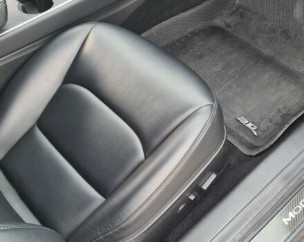 Серый Тесла Модель 3, объемом двигателя 0 л и пробегом 85 тыс. км за 18000 $, фото 8 на Automoto.ua