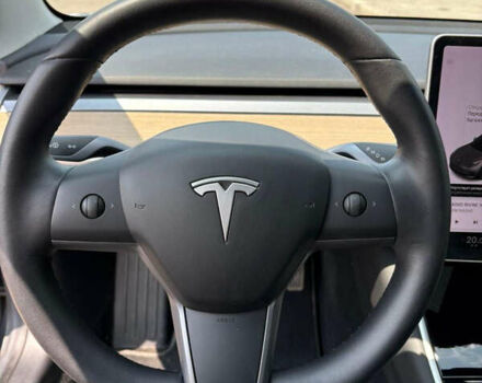 Серый Тесла Модель 3, объемом двигателя 0 л и пробегом 82 тыс. км за 15800 $, фото 19 на Automoto.ua