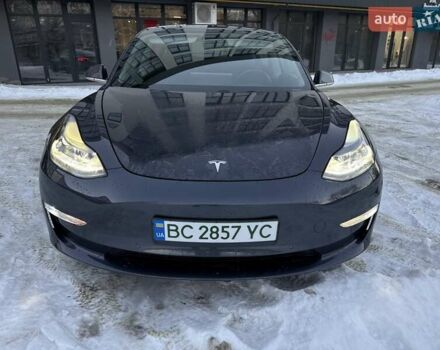 Серый Тесла Модель 3, объемом двигателя 0 л и пробегом 99 тыс. км за 17700 $, фото 14 на Automoto.ua