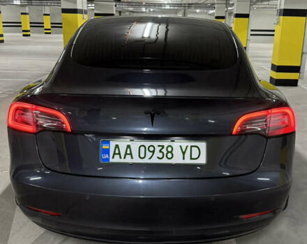 Серый Тесла Модель 3, объемом двигателя 0 л и пробегом 135 тыс. км за 19000 $, фото 5 на Automoto.ua