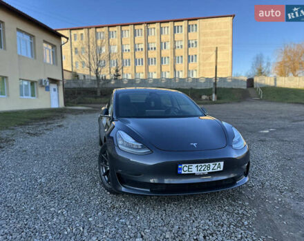 Сірий Тесла Модель 3, об'ємом двигуна 0 л та пробігом 130 тис. км за 18999 $, фото 2 на Automoto.ua