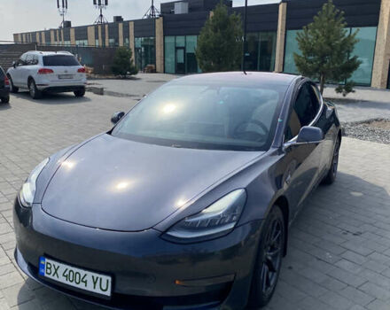 Серый Тесла Модель 3, объемом двигателя 0 л и пробегом 204 тыс. км за 16999 $, фото 3 на Automoto.ua