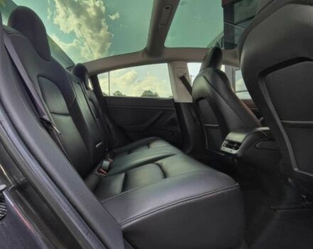 Серый Тесла Модель 3, объемом двигателя 0 л и пробегом 35 тыс. км за 10500 $, фото 8 на Automoto.ua