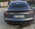 Серый Тесла Модель 3, объемом двигателя 0 л и пробегом 131 тыс. км за 15500 $, фото 3 на Automoto.ua