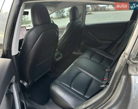 Серый Тесла Модель 3, объемом двигателя 0 л и пробегом 194 тыс. км за 13400 $, фото 11 на Automoto.ua